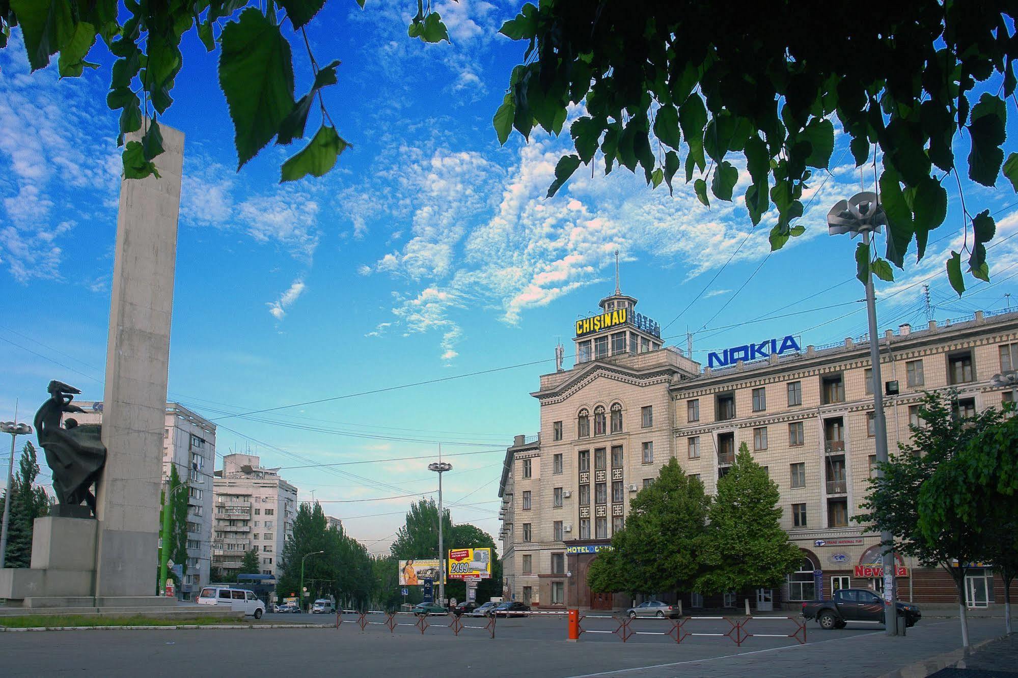 Chisinau Hotel Exterior photo